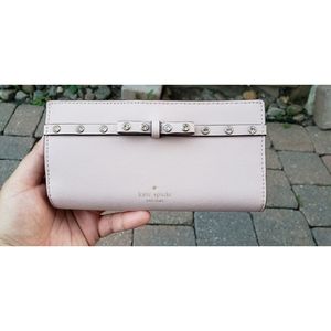 Kate Spade rose, light pink clutch wallet
